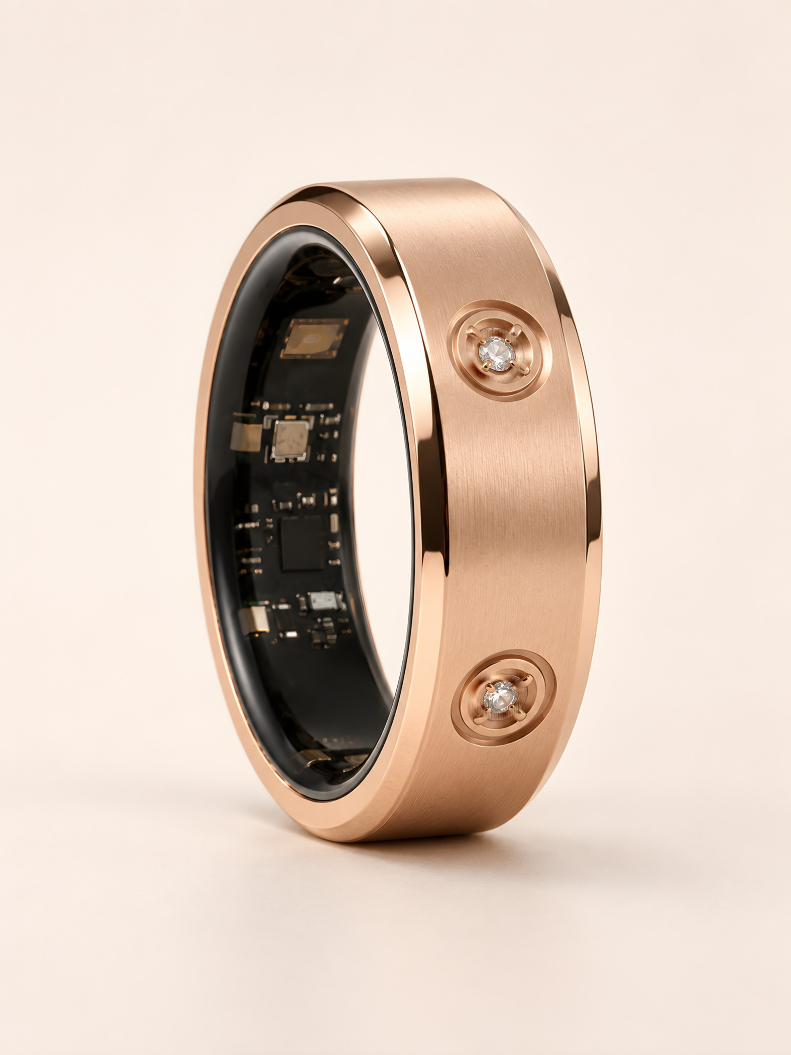 LuxenX ring, three-quarter view